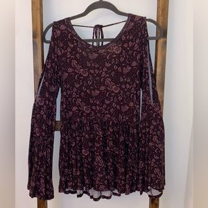 American Eagle Soft & Sexy Plum/Purple Floral Long Sleeve Top